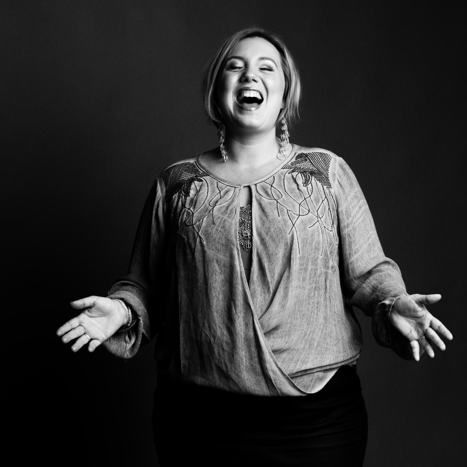 lodiecolette's profile picture. Lodie Colette - SING, Sing, sing!