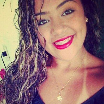 Que o amor seja leve e todo mal seja breve..