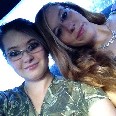 Senior at North. Engaged to the most amazing guy in the world. Proud mommy of my baby girl Hannah Dawn @Her_Baby_Always