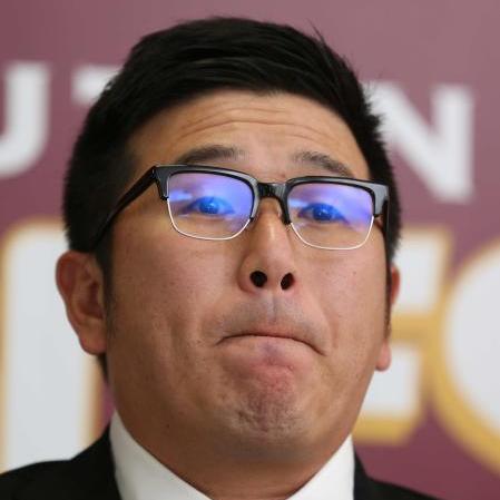 某ゲーム屋さんとは無関係の個人です。えいえんに２８歳です。