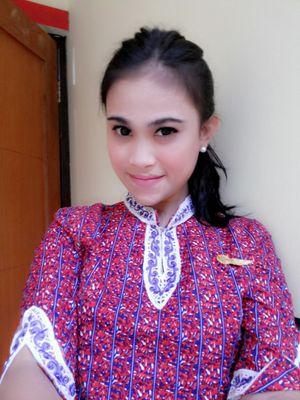 i wanna be paris ♥ nyari calon suami bukan pacar ♥ mahasiswi semester akhir fakultas ekonomi Unand :) pramugari lion air :*