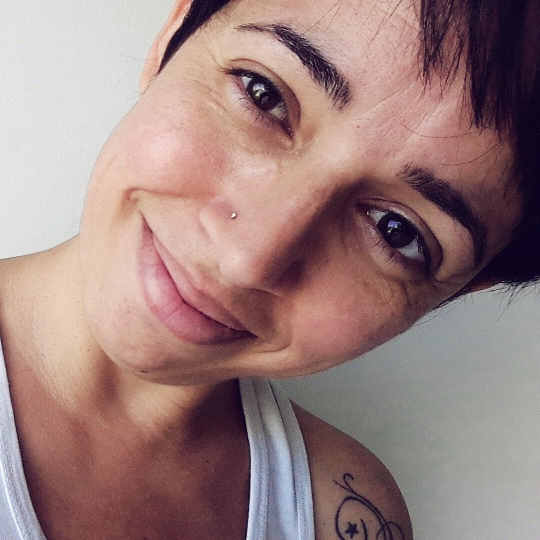 artista, nerd, y amante de los deportes