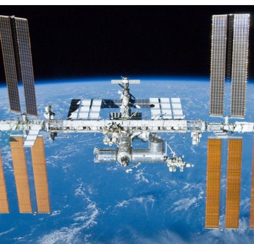 Bring a picnic, wave at the International Space Station pass over E17. Next picnic Fri 26th or Sat 27th May TBC.
