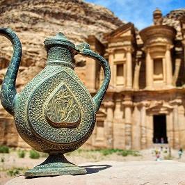 Bedouin Life Tours local tour operator, tours to Petra, Wadi Rum, Amman, Dead Sea, Jordan holidays, family trip, adventure tour, customize trips packages.