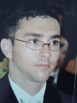 Amo a CRISTO por ter dado a sua vida por mim, Pecador.  Estudar a Bíblia e conhecer mais sobre DEUS, descobrir tudo o que a minha capacidade limitada permite.