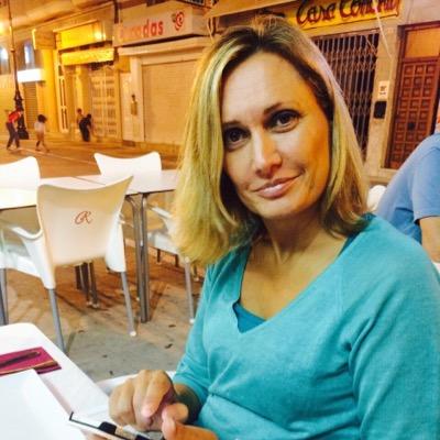 Procuradora de los Tribunales - ICADE - Gallega - Madre