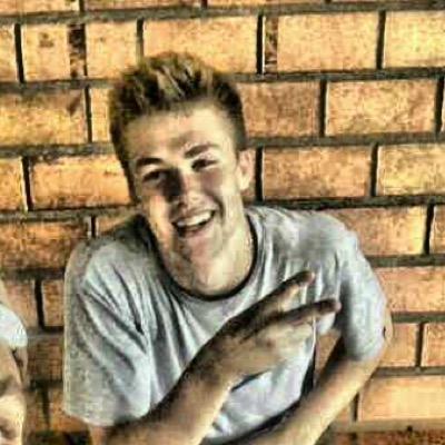 Swaansy's profile picture. 16+