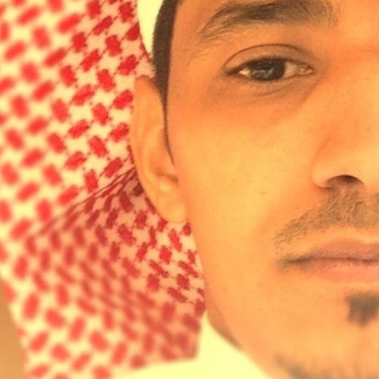 أنا راجي العطية منك ربي *** وجُلُّ عطيتي بالعفو عني