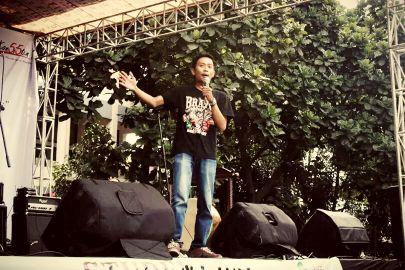 [music, scooter and chicken] , Owner @ABMangBudi and @NyusuDoeloe_bdg I @slvanurfajariah