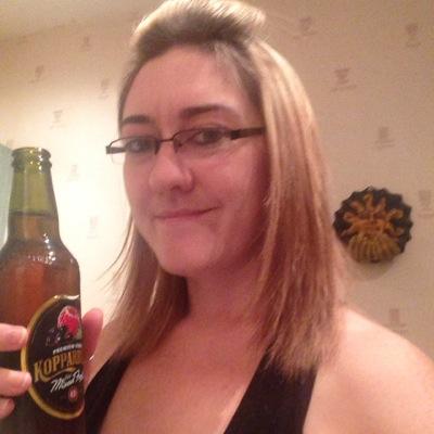 jade_dom's profile picture. 