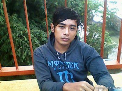 9d51c7f8627144c's profile picture. hidup enggan mati pun segan..