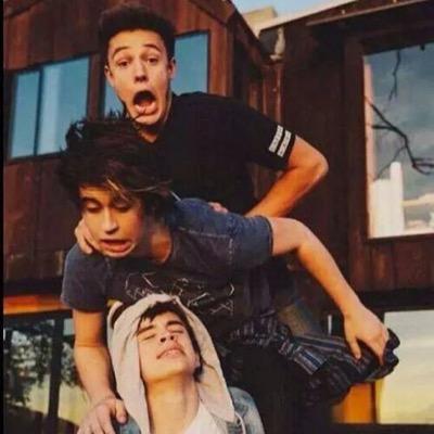 I love you Cameron Dallas and Nash Grier..