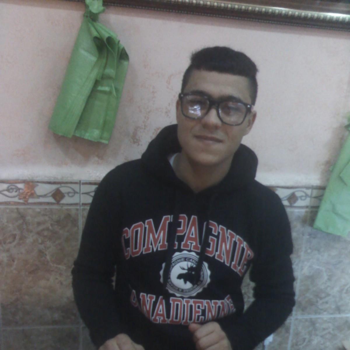 donjhon15's profile picture. ss