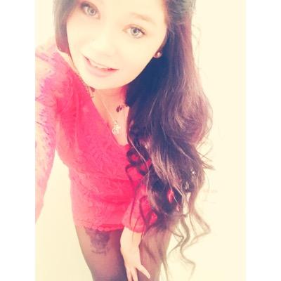 akiehl95's profile picture. Living that young wild & free