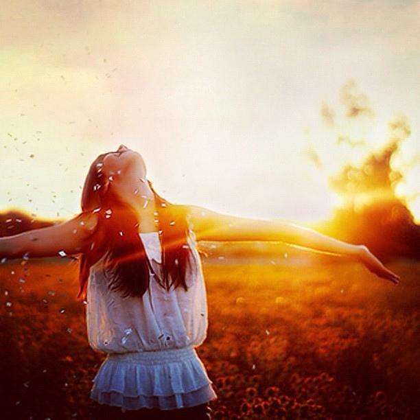 Concert lover, Photography major. Get famous on instagram for free with this app!