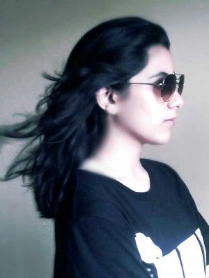 directioner...music lover...student..daughter...sistaa...frnd...:))
