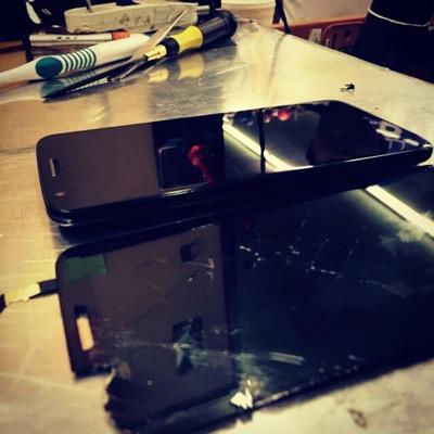 CellPhone Repair On Site,Services we offer unlock/Flash,Lcd repair,water Damged phones,damaged charging port,sell used phones,buy phones@ 847-697-6202 call Now!