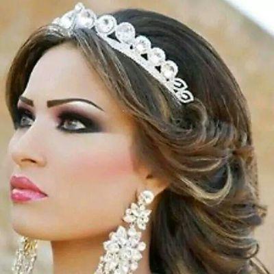 عـ الضحكة إنحسدنة وهية بس صوت✸وعلى هموم الگلب محد سألنة
