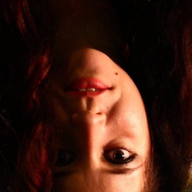 Me gusta la buena onda. la naturaleza, el karate, el yoga, y el que viene en mala onda sera bloqueado con una sonrisa :)