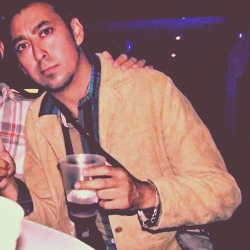 Mi nombre es pedro,  tengo 23 años, Estudiando
saludos amigos dios los ama!

viva durango, viva mexico!!