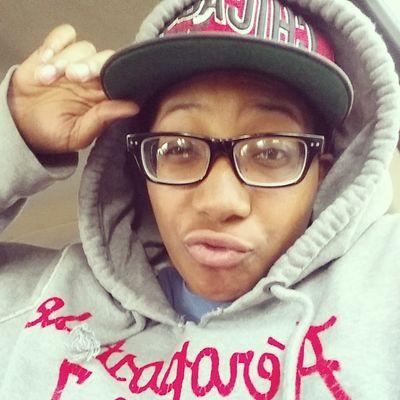 Che_llsi's profile picture. #drummer 4 life  #lezbihonest
#single #fuck bitches get money
#im a fucking sway bitch !