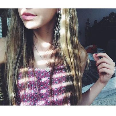 w0nderwxll's profile picture. | 6teen | ana | tired of living | secret account |