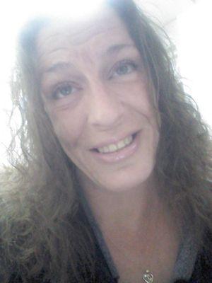 New Yoker,tries to always live life to the fullest&striving to be a better woman,girlfriend&human being!!!...UH HELP!!!