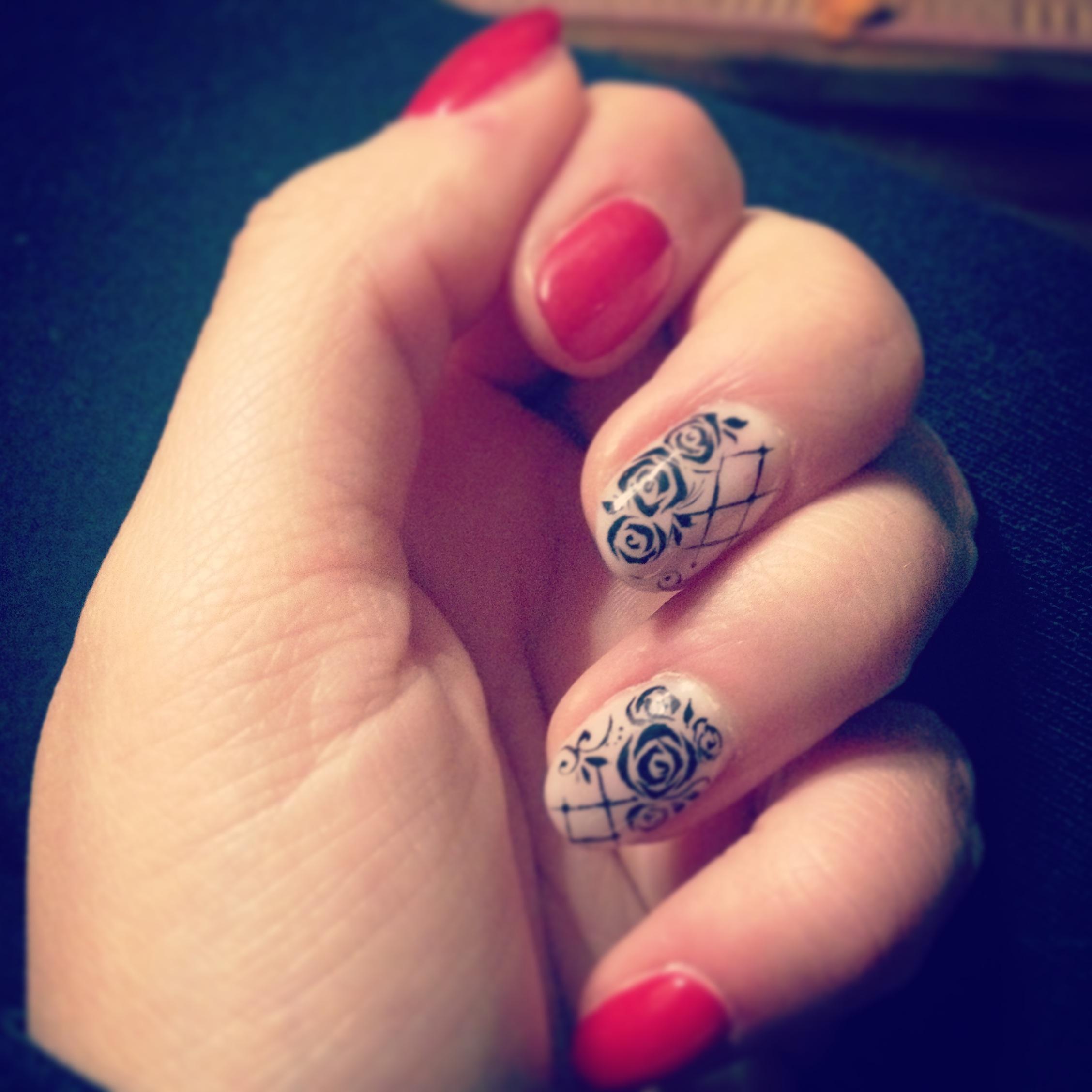 marisaNailsLab's profile picture. nail artist