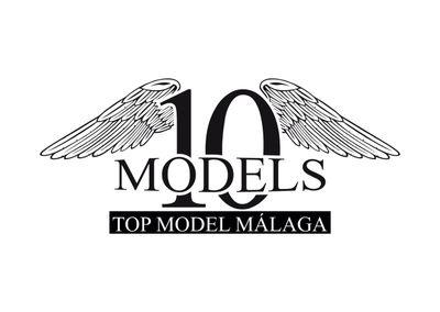 Modelo profesional y organizador de eventos de moda.