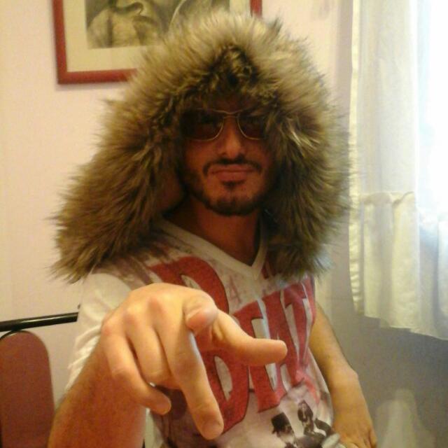 tuytuy_'s profile picture. Letras chisporroteras que andan picando inquietas por ahí. Jugando, siempre jugando. A escribir