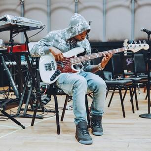 I don't do music...im music