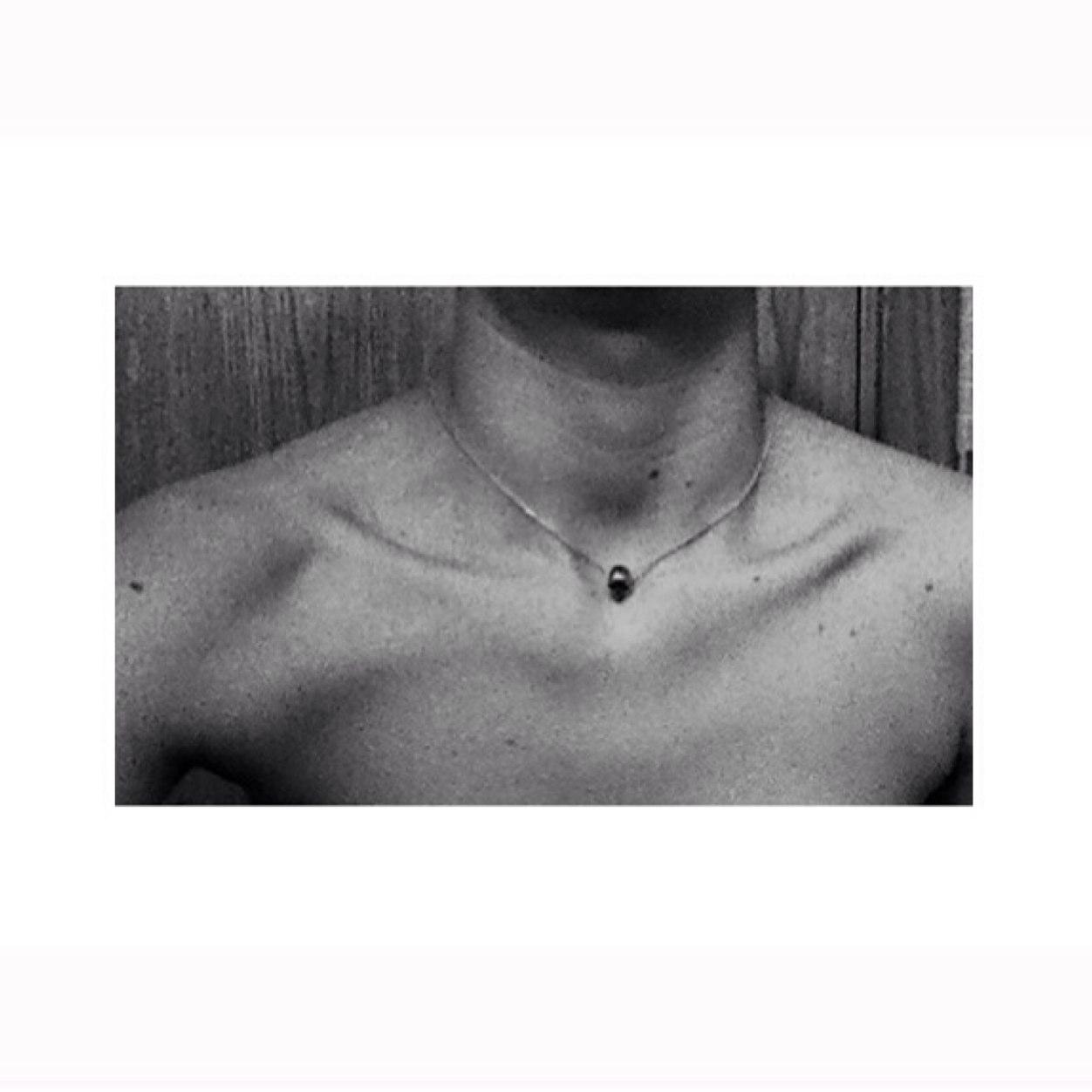 And that´s me, the ballerina with the head held high, so broken inside, trying to fake my smile as good as I can.