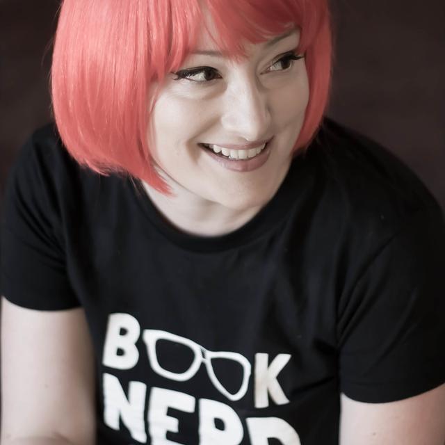 ellaybranton's profile picture. Tiny useful human w/ a slight resemblance to a shaved hobbit - except my ankles are dainty. Mum to a #spoonie I ❤️ D&D, Books & Star Wars #Critter. She/Her