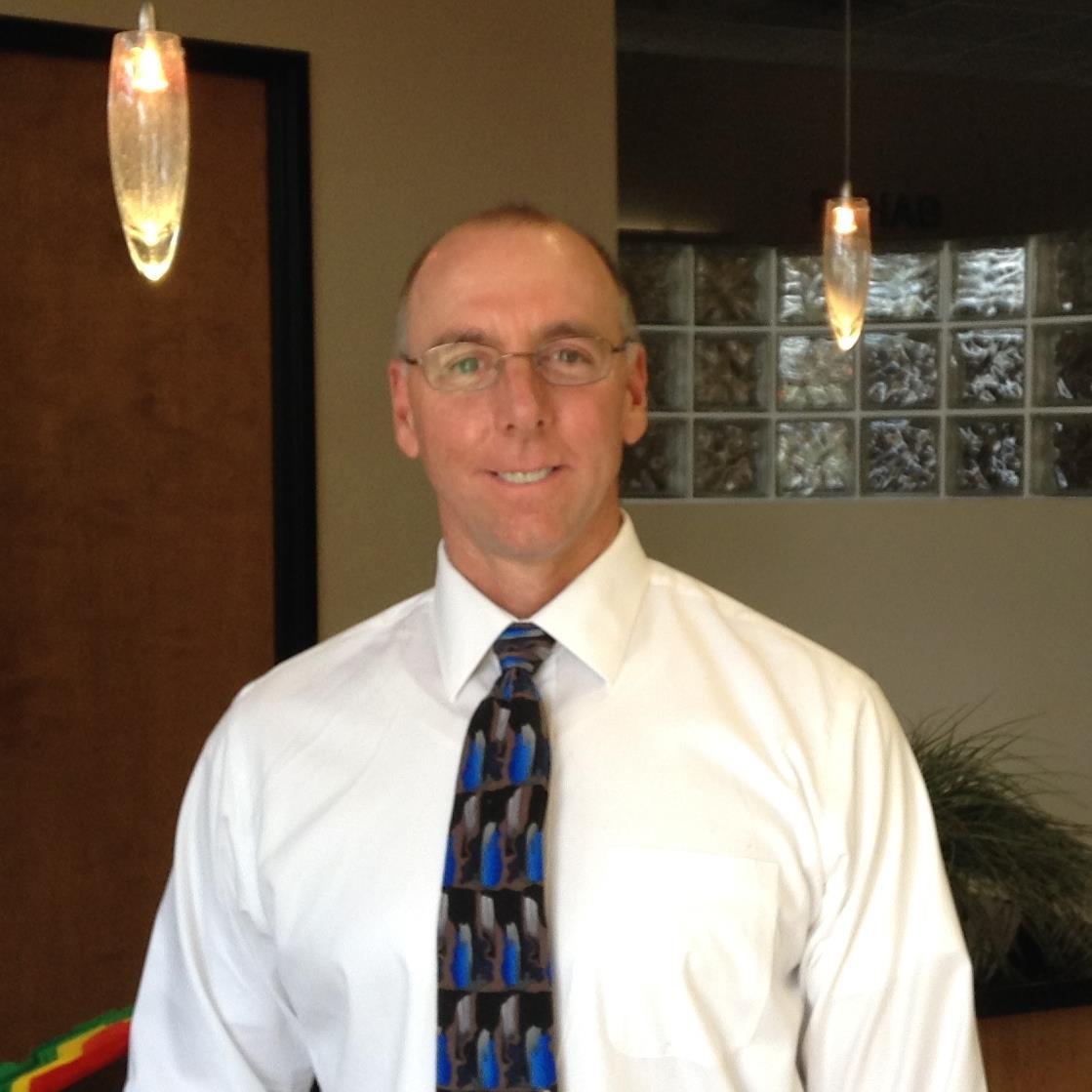 Chiropractor, dad, husband, love to pursue optimal performance in health, sports, and in life. Work hard, play harder and enjoy the journey.
