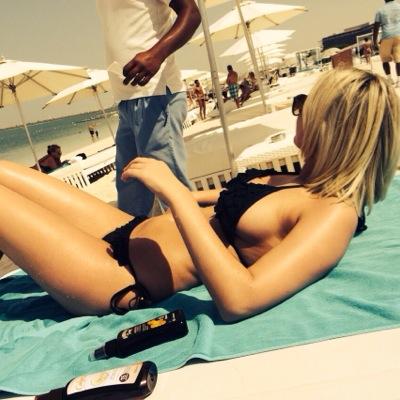 jesspursglove's profile picture. Go with your gut feeling.