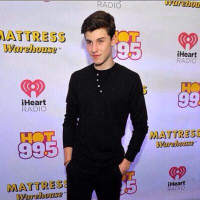 GO FOLLOW @toturntmatthew