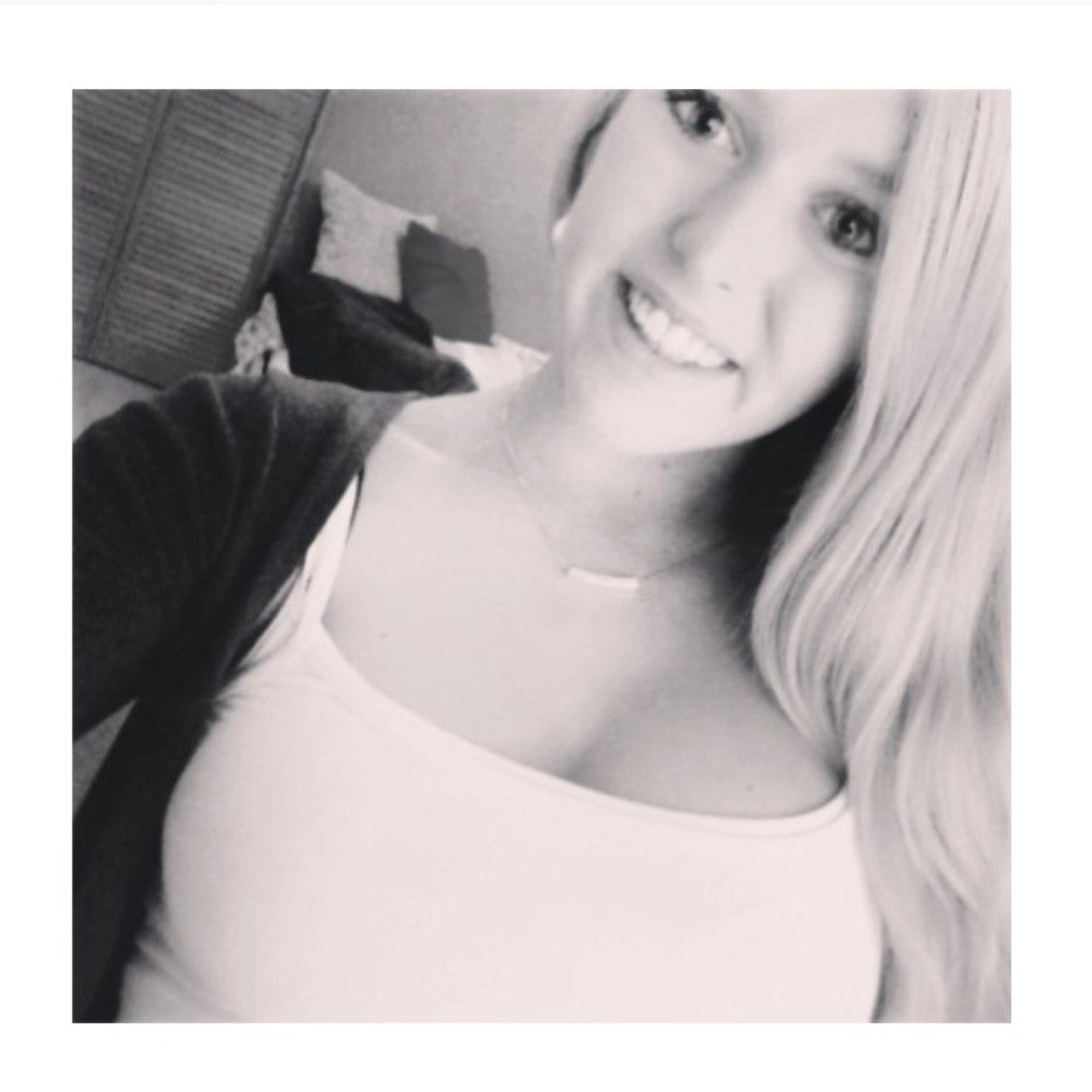@annelyroos beste vriendinnetje♥