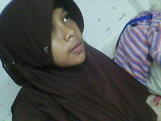 Siti Maesaroh I Ciamis, 21 Juni 2000 I SmpN 2 Lumbung (http://t.co/DVjsJQu5cL)