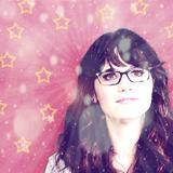 {Hiatus} Aunque sea la version Fem, doy igual de guerra. La belleza de Hogwarts. Orgullo de Gryffindor. Evansexual. Nadie luce las gafas como yo.