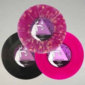 #VinylRecords news & reviews, live playlists, classic images, #SoundCloud links. #12Inch #7Inch #LP @DJMonarch @MonarchMusicMed http://t.co/tTPt7kXKkO