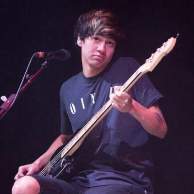 i retweet spam // free follow by @youmeathemmings