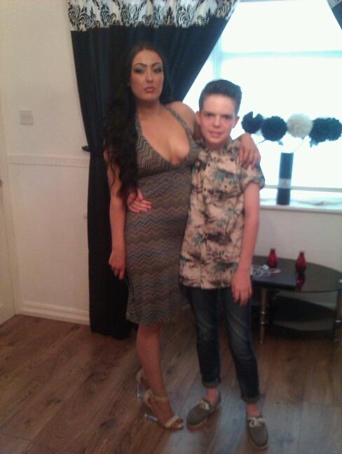 peachperfect37's profile picture. 