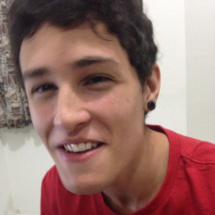 “Tenho medos bobos e coragens absurdas”