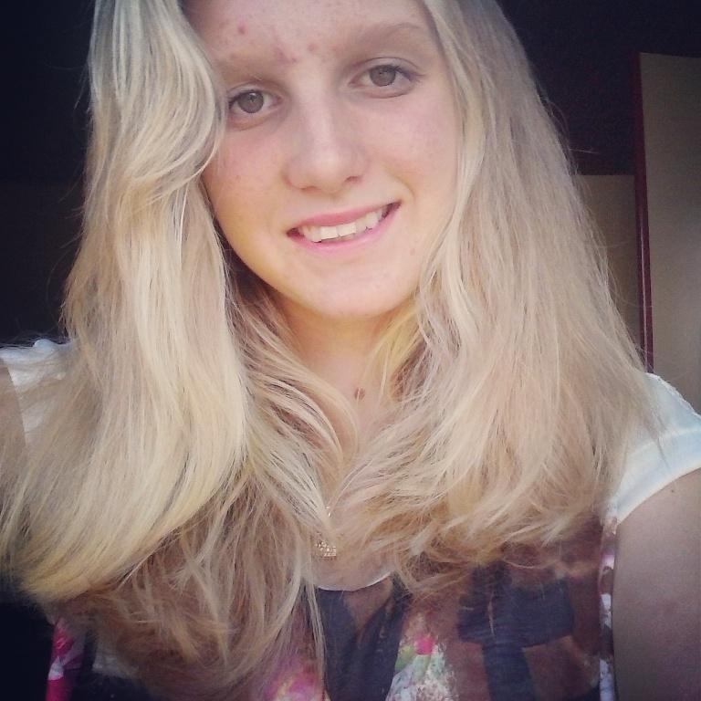 Ser Feliz e mais  nada   ♫ ♩\ô ✌