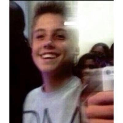 ignore my horrible face and shitty personality and fall in love with me, @themattespinosa