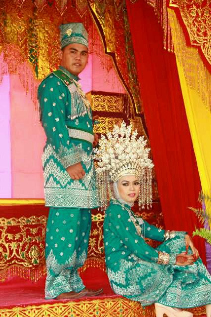 Mention  ↔  Folback ҉ (this is the active account) My daughter Qeen Kamiila Andiza :*