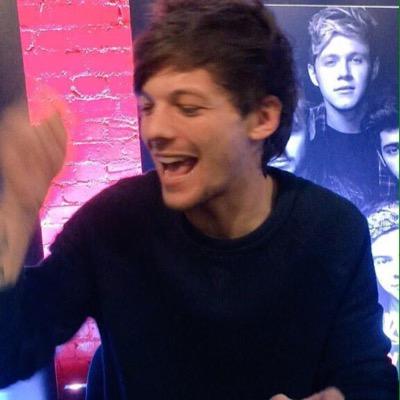my name is madeline. thats french. so is louis. so louis tomlinson and i are connected. Hersheypark stadium 7-6-13
philly 8-13-14