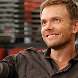 ButlerNYPD's profile picture. An officer in the NYPD. Ex Army Ranger with knife wielding skills. Full time adrenaline junkie craving the thrills of the job. [#RP||#DeliverUsFromEvil]