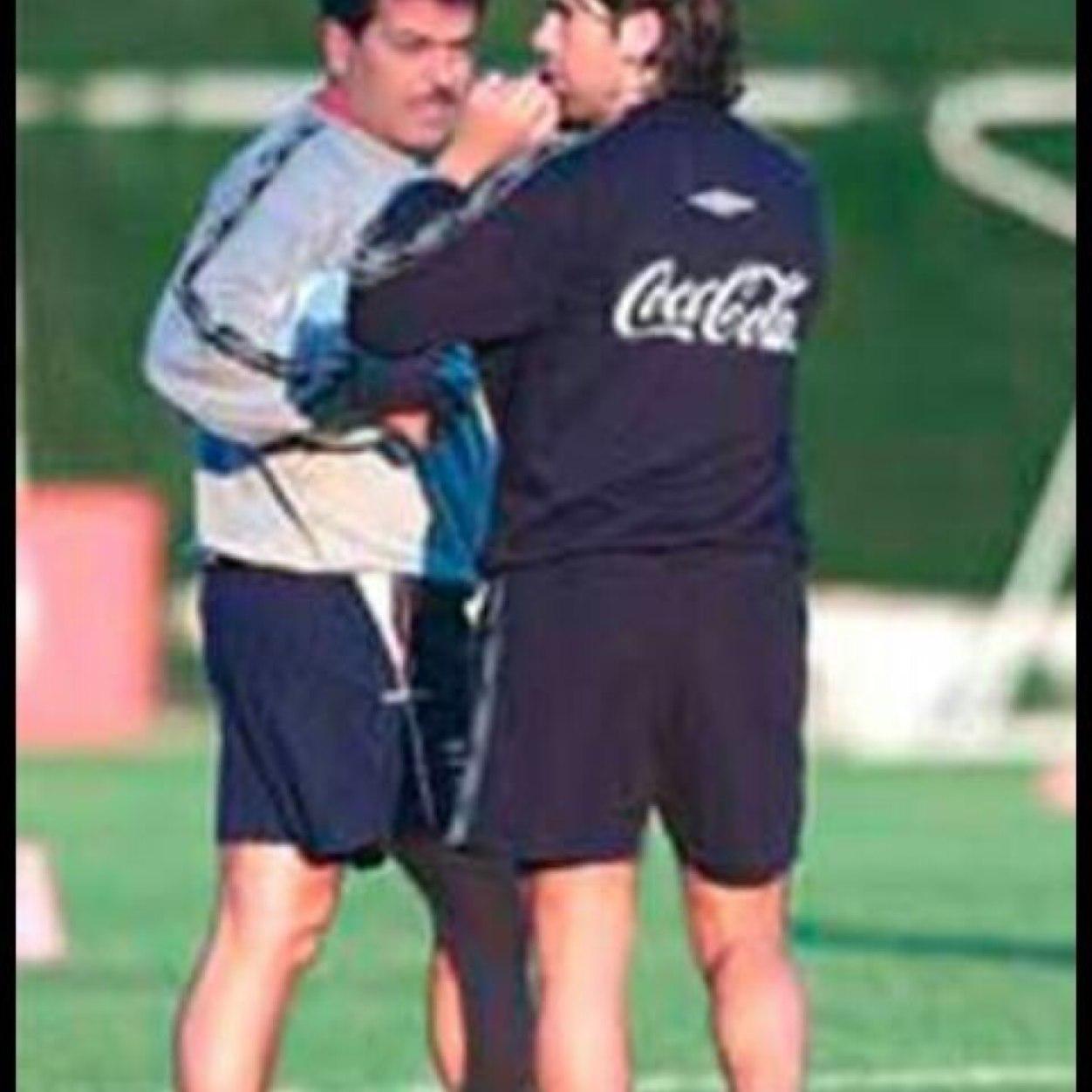 Twitter OFICIAL de Jorge Garcés. Director Técnico de Fútbol profesional //
 http://t.co/4nkWKMr2QT
