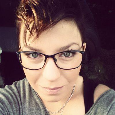 Lauriienn's profile picture. 26 years//3 Tattoo's & 3 Piercings//Friends//Fun//Happy//